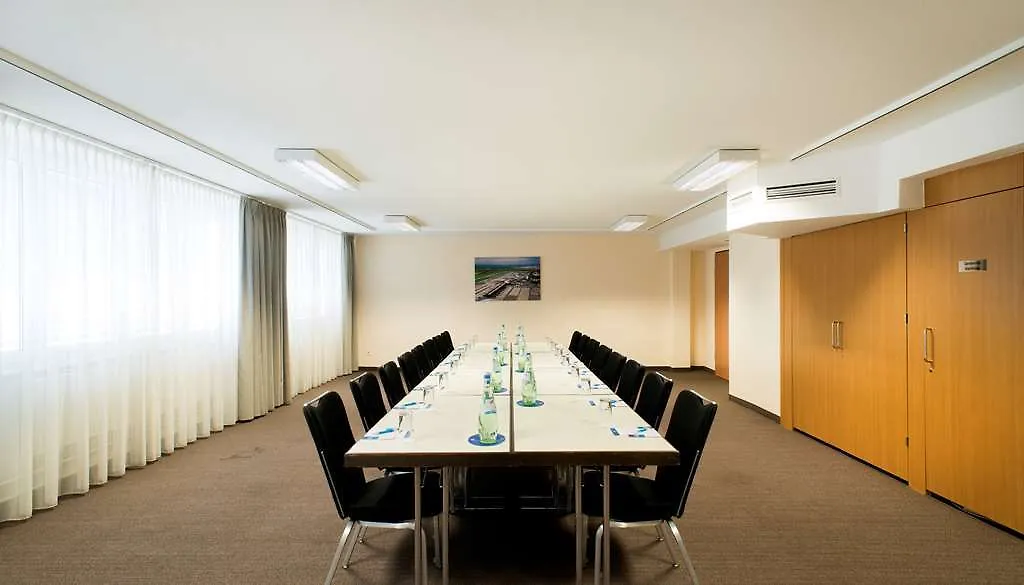 מלון פרנקפורט Nh Frankfurt Moerfelden Conference Center 4*,