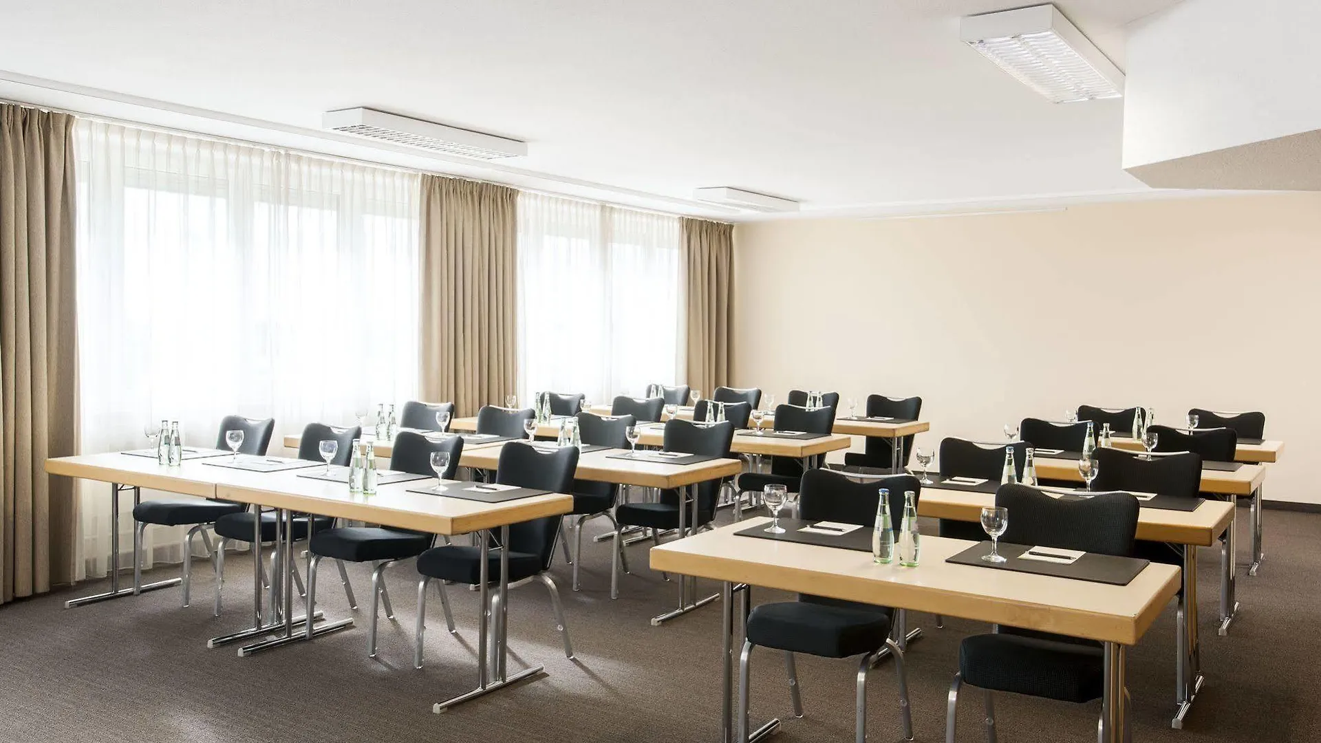 מלון פרנקפורט Nh Frankfurt Moerfelden Conference Center 4*,  גרמניה